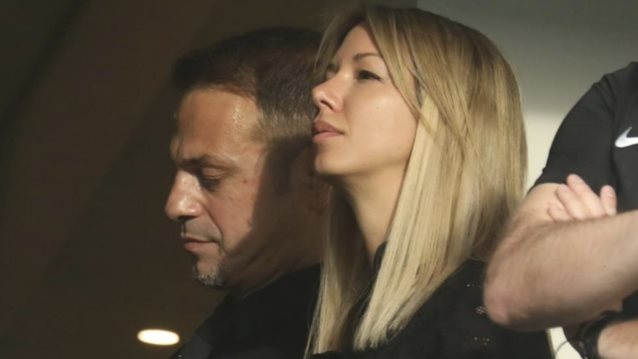 Ο Ντέμης Νικολαΐδης ποζάρει για πρώτη φορά αγκαλιά με τη σύντροφο