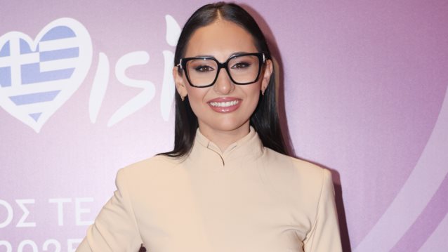 Η πρώτη τηλεοπτική εμφάνιση της Klavdia σε ηλικία 15 ετών - Δες το βίντεο!