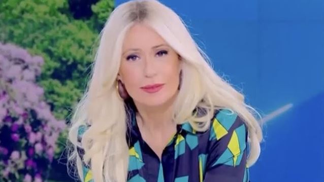 Αντέδρασε η Μαρία Μπακοδήμου on air: "Είναι κατηγορία να σου πουν ότι είσαι πλουσιόπαιδο; Γιατί να είσαι ενοχικός για αυτό;"