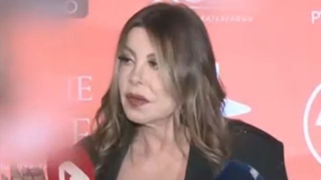 Αντέδρασε η Άντζελα Δημητρίου: &quot;Τι ερώτηση είναι αυτή ρε παιδιά;&quot;