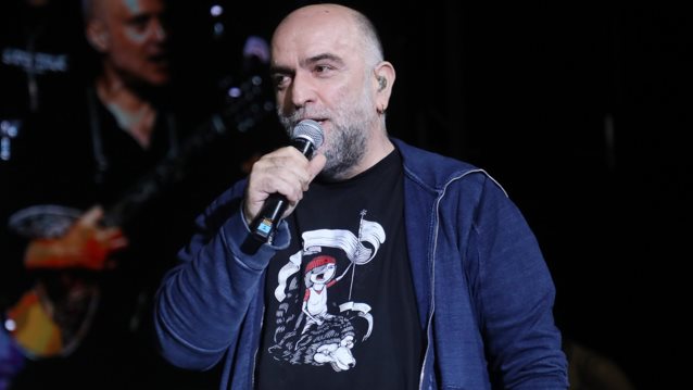 Ο Μπάμπης Στόκας δεν γνώριζε ότι το τραγούδι του κατατέθηκε για τον ελληνικό τελικό της Eurovision! Όλο το ρεπορτάζ