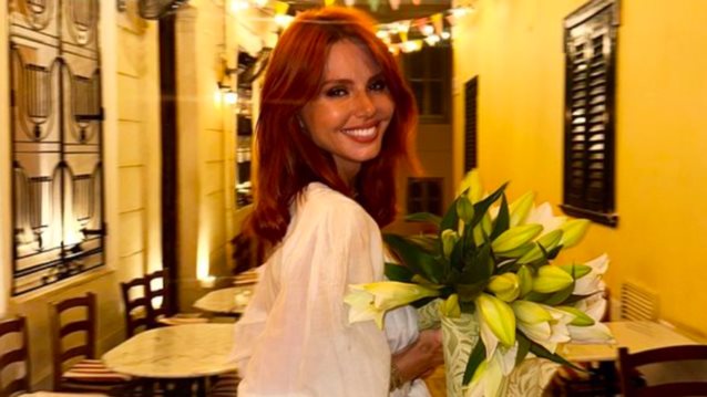 Ο αλάνθαστος τρόπος για να φορέσεις τις over the knee μπότες σύμφωνα με την Έβελυν Καζαντζόγλου