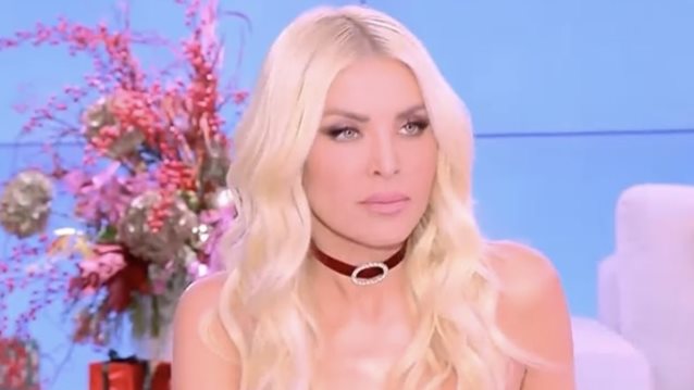 Κατερίνα Καινούργιου:  "Πραγματικά δεν ντρέπεστε; Είστε με τα καλά σας; Πώς γίνεται αυτό το πράγμα;"