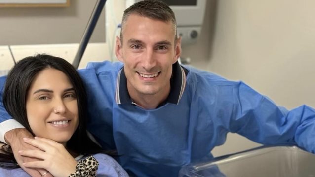 Ο Παναγιώτης Τριβυζάς έγινε πατέρας για πρώτη φορά! Οι φωτογραφίες μέσα από το μαιευτήριο