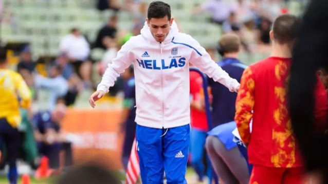 Μίλτος Τεντόγλου: Είδηση και στην Τουρκία ότι δημοπρατεί τα παπούτσια του για τα σεισμόπληκτα παιδιά