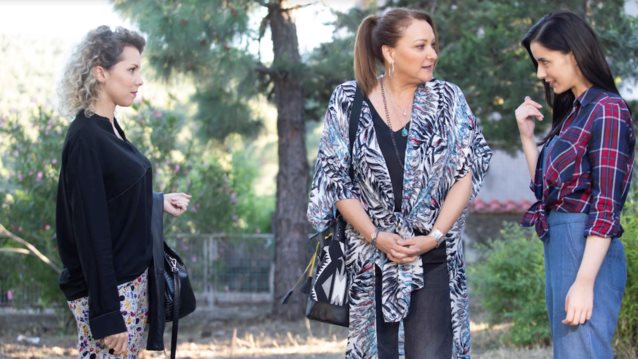 Το καφέ της Χαράς | Η επιστροφή της Χαράς στο Κολοκοτρωνίτσι!