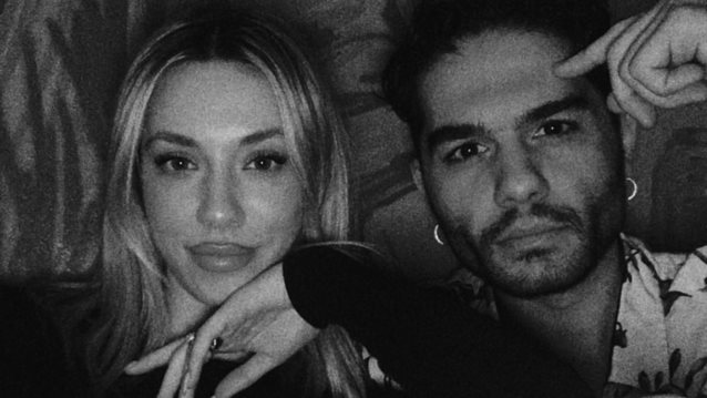 Τα τρυφερά στιγμιότυπα του Χρήστου Μάστορα &amp; της Γαρυφαλλιάς Καληφώνη στη συναυλία των Coldplay