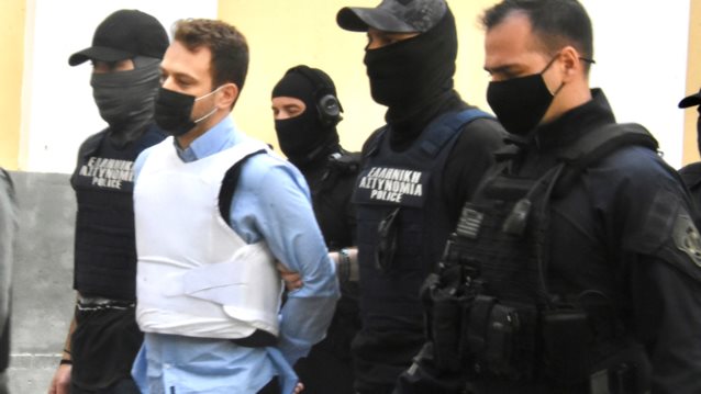 Μπάμπης Αναγνωστόπουλος: Οι φωτογραφίες στον ανακριτή - Ψυχρός και απόμακρος για ακόμα μία φορά