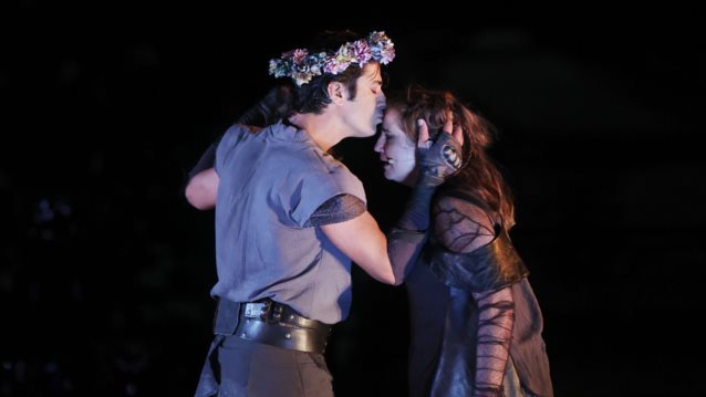 Δημήτρης Γκοτσόπουλος - Μαρία Κίτσου | Μετά την τηλεόραση, μαζί και στο θέατρο! Ποιοι πρωταγωνιστές από τις &quot;Άγριες Μέλισσες&quot; βρέθηκαν στην πρεμιέρα τους;