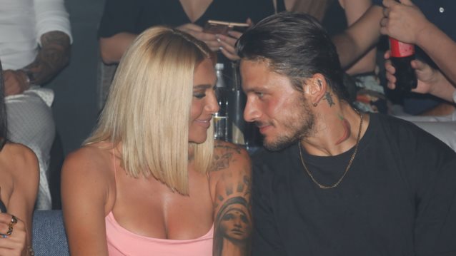 Η Αγγελική Ηλιάδη σε τρυφερά φωτογραφικά στιγμιότυπα με τον Γρηγόρη Αναστασιάδη