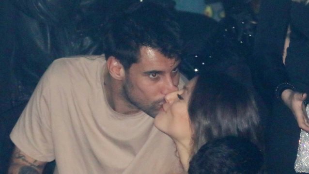 Ο Γιώργος Πρίντεζης και η Στέλλα Κωστοπούλου full in love σε σπάνια βραδινή έξοδο