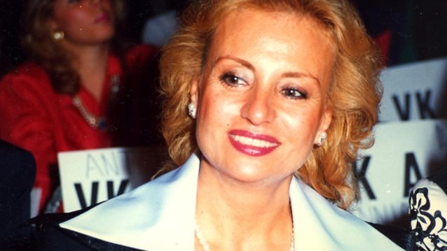 &quot;Έτσι τον γνώρισα&quot;: Όσα αποκάλυψε η Βίκυ Μοσχολιού για τον Μίμη Δομάζο σε μια σπάνια συνέντευξη πριν 20 χρόνια