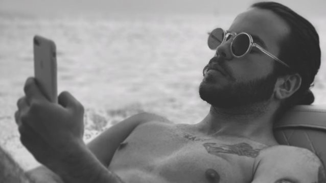 H Λάουρα Λάτσιου εύχεται στον Άγγελο Λάτσιο για τα γενέθλιά του – Οι σπάνιες throwback φωτογραφίες τους