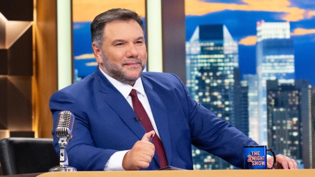 Γρηγόρης Αρναούτογλου | Επίσημο! Το πρόσωπο – έκπληξη στη συμπαρουσίαση του &quot;The 2night Show&quot; και οι πρώτοι καλεσμένοι