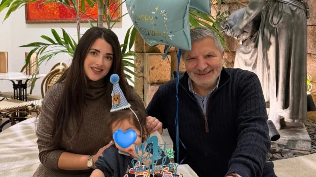 Γιωργος Πατουλης &amp; Νανσυ Κοιλου γιορτασαν τα πρωτα γενεθλια του γιου τους