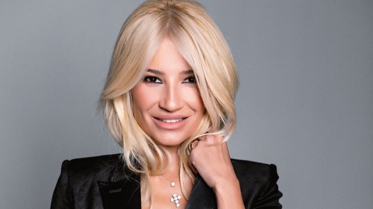 Προβληματισμός στον ΣΚΑΪ με τη Φαιη Σκορδά | Ο ρόλος των "Αταίριαστων" και τα σενάρια αλλαγής ώρας