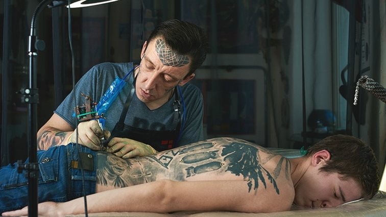 Τα μέρη του σώματός σου που αρέσουν στις γυναίκες να έχεις τατουάζ
: Να που θα κάνεις το επόμενο!