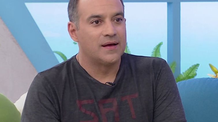 Κρατερός Κατσούλης: Η επίθεση στο «Πρωινό»: «Είχαμε πρεμιέρα και με προσπέρασαν κανονικά, σαν να μην ήμουν στο θέατρο»