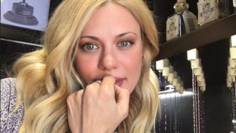 Ζέτα Μακρυπούλια: Φωτογραφίζεται χωρίς ίχνος μακιγιάζ!