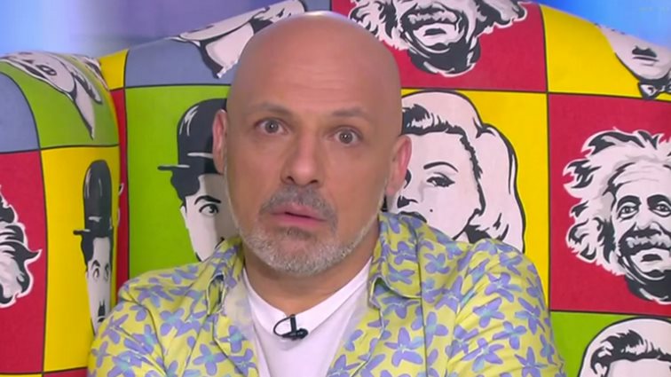 Ζέτα Μακρυπούλια &amp; Ελισάβετ Κωνσταντινίδου σε μια επική φάρσα στον Νίκο Μουτσινά