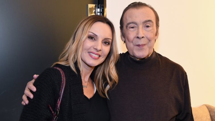 Η ανάρτηση του Γιώργου Λύρα για τον Τόλη Βοσκόπουλο - Η φωτογραφία με την μικρή Ηλέκτρα