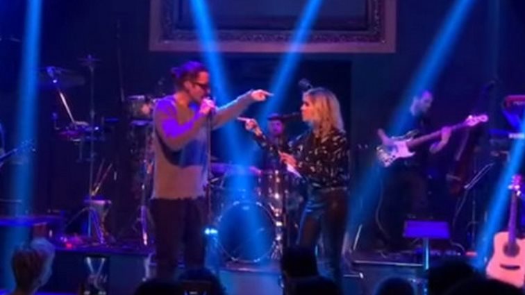 Chris Cornell &amp; Άννα Βίσση: Ο ροκ σταρ που έφυγε από τη ζωή είχε τραγουδήσει στο Hotel Ερμού μόλις πριν ένα μήνα!