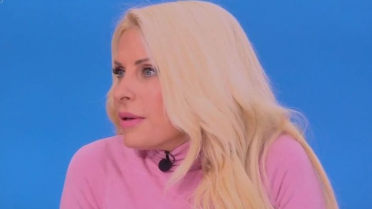 Ελένη Μενεγάκη: "Από τότε που μεγάλωσα και έκανα τα παιδιά μου, φοβάμαι"