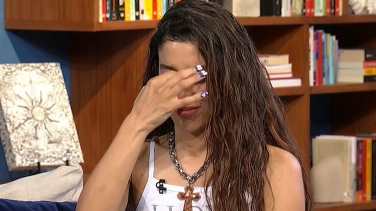 Κατέρρευσε η Μαρίνα Σάττι στον αέρα του "Στούντιο 4"