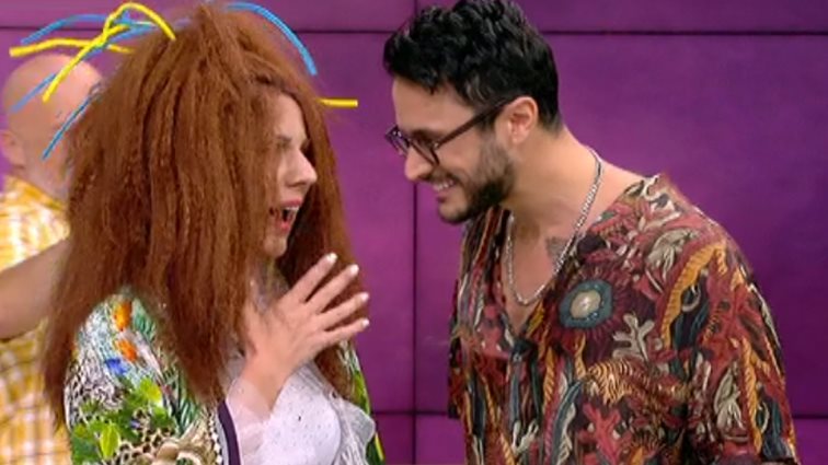 Κωνσταντίνος Φραντζής: Μετά το Voice γδύθηκε και στον Μουτσινά! Η εισβολή στο «Καλό Μεσημεράκι»