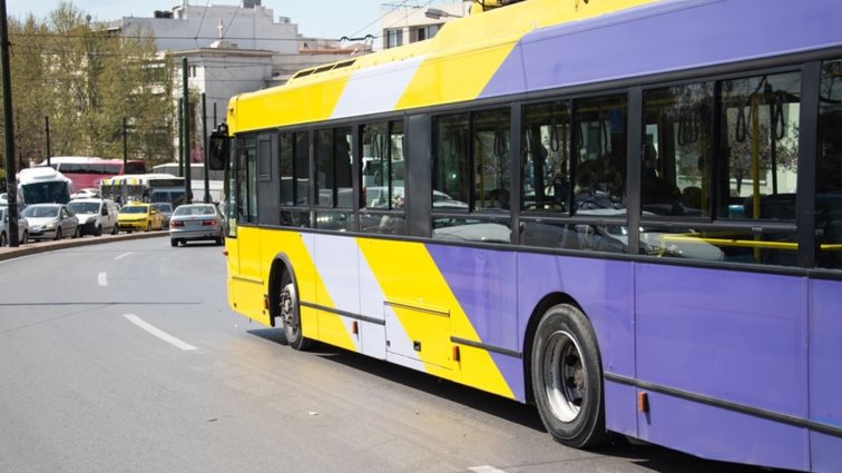 Παραλύει η χώρα με την 24ωρη απεργία: Ποιοι συμμετέχουν, πώς θα κινηθούν τα Μέσα Μαζικής Μεταφοράς