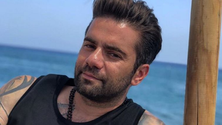 Θοδωρής Μαραντίνης: Δεν θα πιστεύετε πόσο μοιάζει στη μητέρα του! Δείτε το στιγμιότυπο