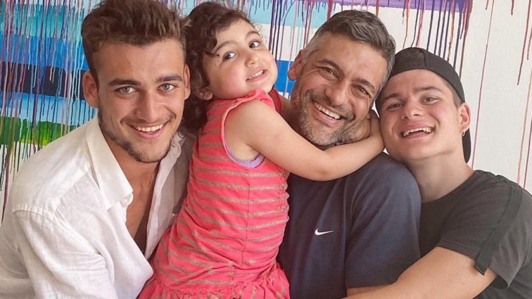 Στέλιος Κρητικός | Ήρθε στον κόσμο το τέταρτο παιδί του!