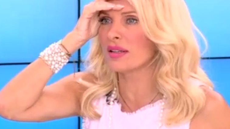 Ελένη Μενεγάκη: Ο λόγος που διέκοψε τη ροή της εκπομπής &amp; βγήκε εκτός πλατό: Video