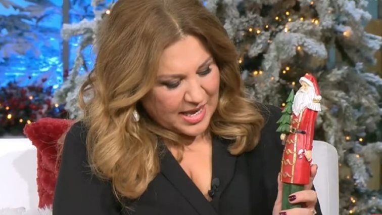 Δέσποινα Μοιραράκη | Η on air συγκίνηση στις "Αλήθειες με τη Ζήνα": "Θα μου λείψουν φέτος τα δώρα από τον πολύ αγαπημένο μου άντρα"