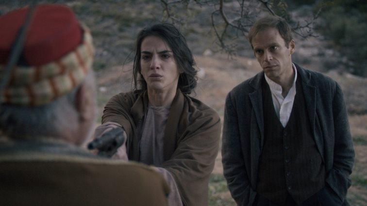 Το Κόκκινο Ποτάμι - Η Συνέχεια | Ιφιγένεια και Δημοσθένης καταλήγουν αιχμάλωτοι του Μουτασερίφη