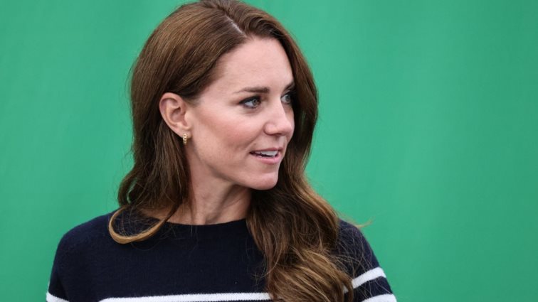 Η Kate Middleton ταξίδεψε με τα παιδιά της στη Σκωτία σε οικονομική θέση (βίντεο)