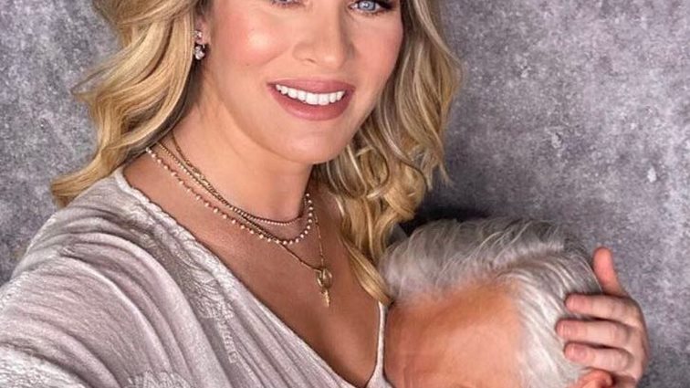 Anita Brand – Χάρης Χριστόπουλος : Δημοσίευσαν τις πιο τρυφερές φωτογραφίες λίγο πριν γίνουν γονείς για πρώτη φορά