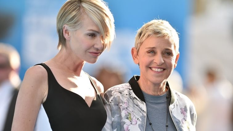 9 celebrities που μίλησαν δημόσια για την ομοφυλοφιλία τους
: Ποιοι είναι οι διάσημοι που αποκάλυψαν τις σεξουαλικές τους προτιμήσεις στα 2000s;
