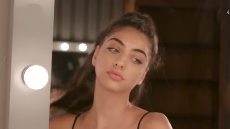 GNTM | Ειρήνη Kαζαριάν: Σάλος με τις γυμνές φωτογραφίες της που ήρθαν στο φως της δημοσιότητας!