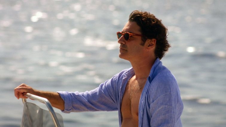 Ο Χριστόφορος Παπακαλιάτης μας συστήνει το νέο μέλος του Maestro: "Θα κλέψει την παράσταση"