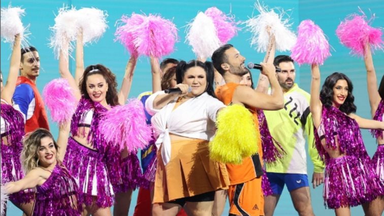 J2US | Όλες οι λαμπερές εμφανίσεις του δέκατου live show