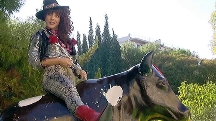 Video Of The Day: Η Βάνια αναβίωσε τη χθεσινή φωτογράφιση του GNTM και το αποτέλεσμα είναι επικό!