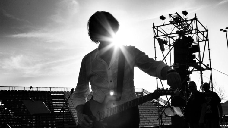 Κατάμεστο το "Faliro Summer Theater" στη συναυλία για τα 50 χρόνια του Κώστα Τουρνά