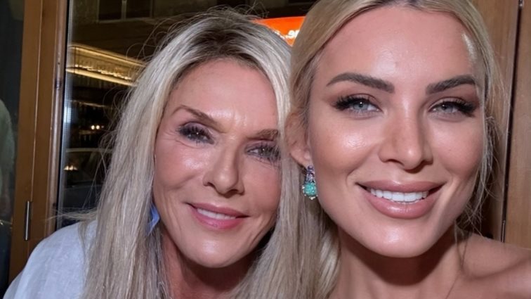 Η Κατερίνα Καινούργιου δείπνησε με την νέα της ομάδα και καλωσόρισε τα νέα μέλη με τον καλύτερο τρόπο