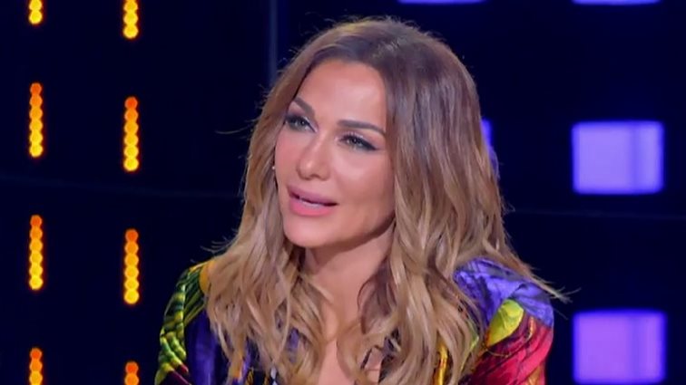 Βιντεοκλήση με τον Βασίλη Μπισμπίκη έκανε η Δέσποινα Βανδή την ώρα του J2US – Δείτε το βίντεο