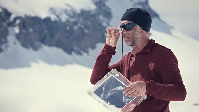 Simon Beck: Κεντάει με έργα τις Άλπεις
