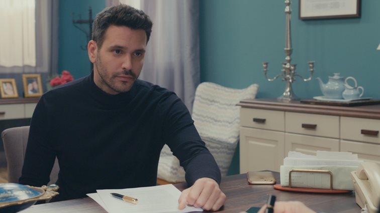 Το Τατουάζ: Νέες εξελίξεις: O Τόνυ ενδίδει στο πάθος του για την Τατιάνα &amp; η Μαργκώ δέχεται μία κρίσιμη επίσκεψη