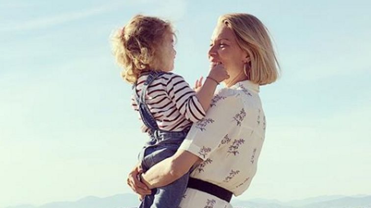 Η Βίκυ Καγιά εύχεται στην 7χρονη κόρη της με τις πιο τρυφερές φωτογραφίες