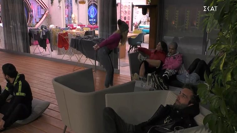 Big Brother: Καυγάδες με τα όλα τους! Σοφία εναντίον Ζακ, Γρηγόρης σε ρεσιτάλ με τη Σοφία &amp; non stop φωνές της Άννας Μαρίας σε Ραμόνα- Ραΐσα