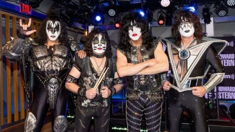 Οι Kiss θα συνεχίσουν τις εμφανίσεις τους ως avatars